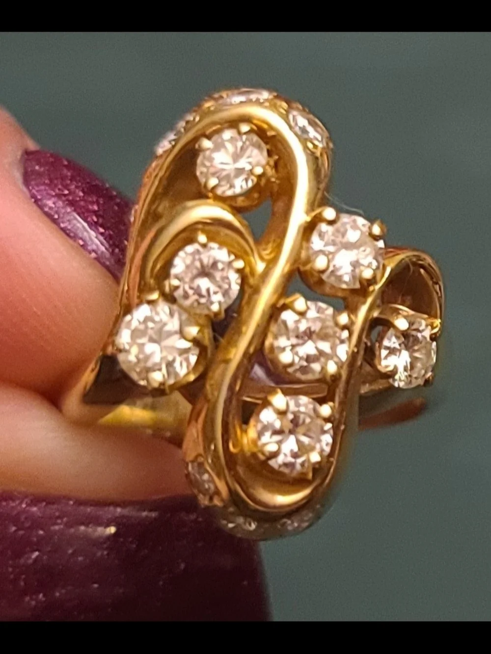 Stunning Custom Made 14K Gold And Diamond Swirl Ring! Size 6
